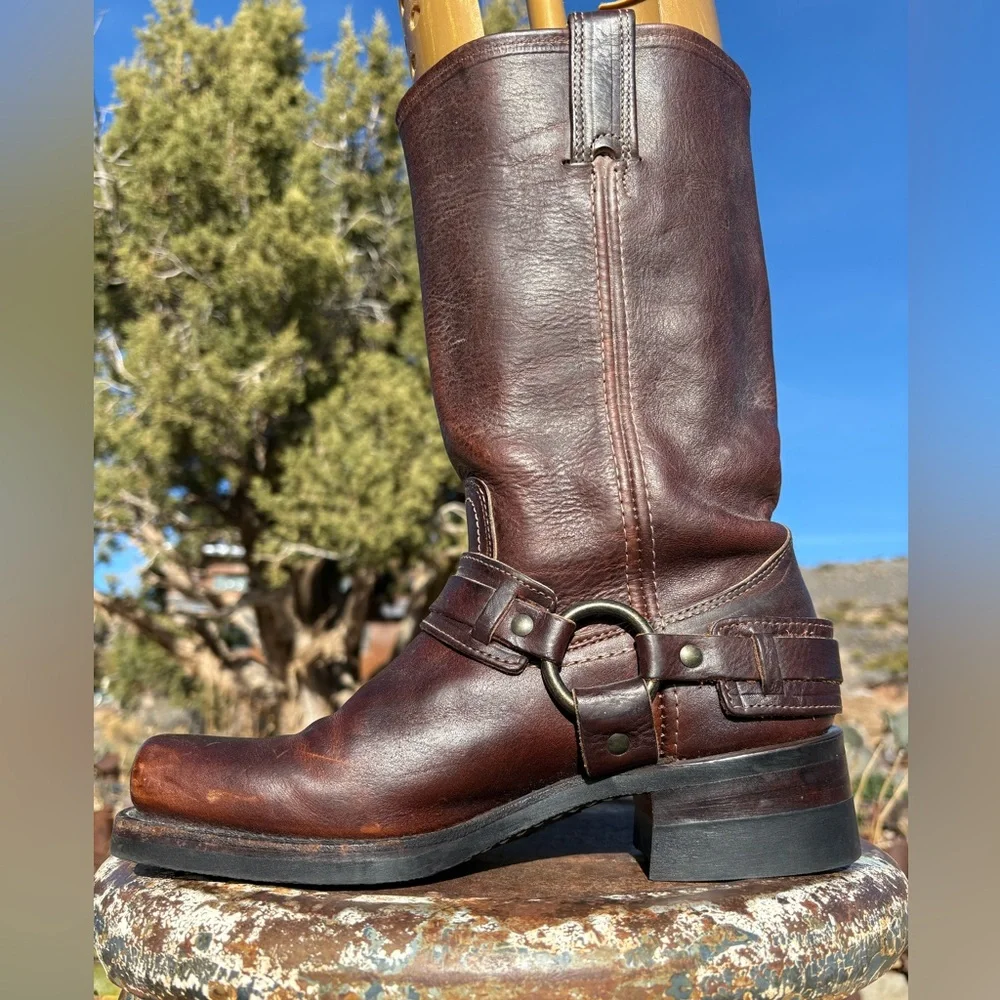 FRYE πΊπΈ Belted Harness Boots πΊπΈ - Picture 9 of 16